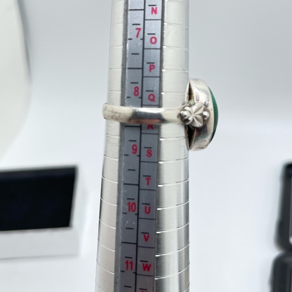 Malachite & Sterling Ring - Picture 6 of 8